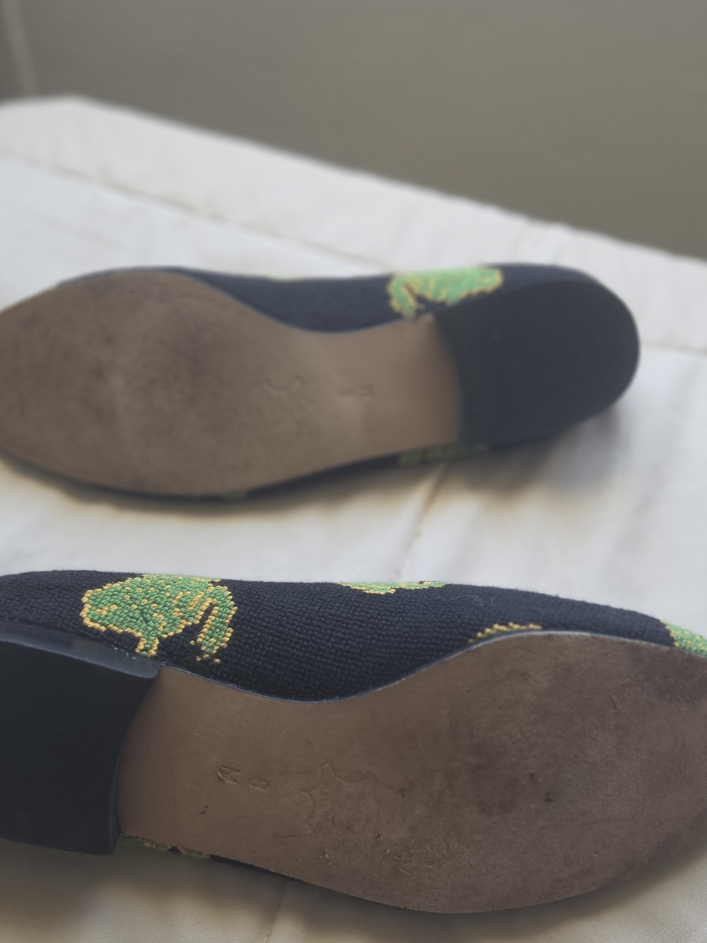 ZALO Frog Needlepoint Loafers Black Green Women’s Size 8 - Picture 3 of 5